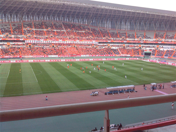 三清山体育场看台网架加工